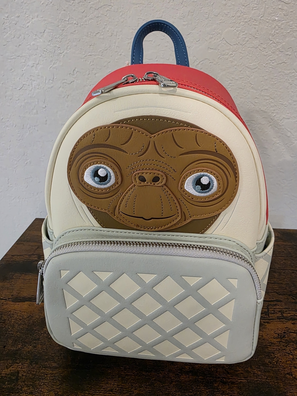 ET Loungefly